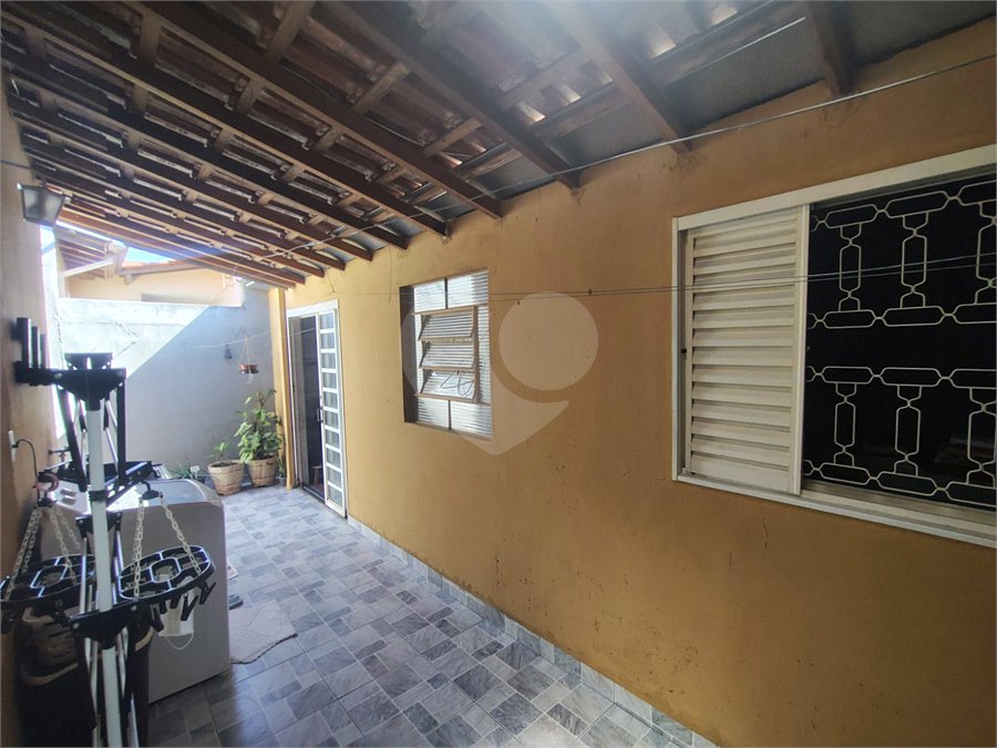 Casa ampla com edícula 3 Quartos
