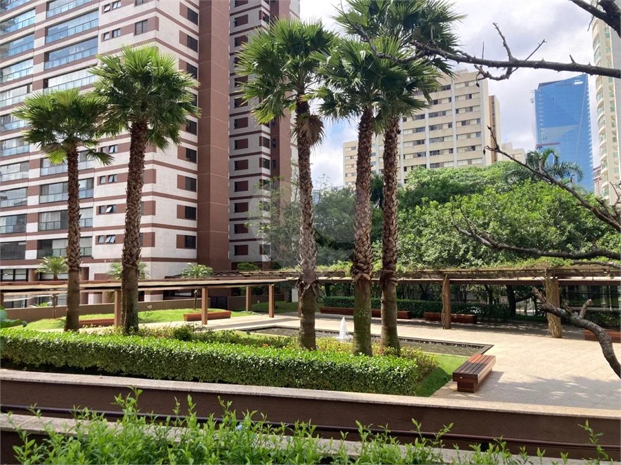 Apartamento para alugar com 4 suítes em Chácara Santo Antônio, São Paulo, SP