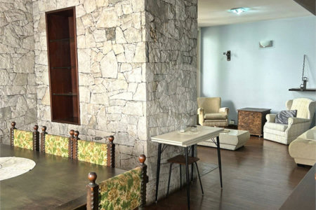 Casa à venda com 3 quartos, sendo 1 suíte, em Interlagos, São Paulo, SP