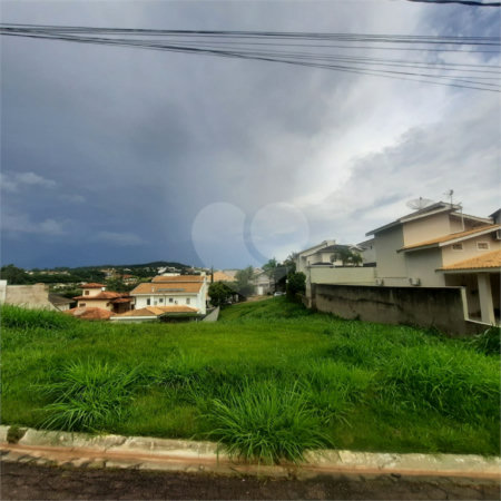 Lindo terreno a venda no condomínio Villaggio Capriccio