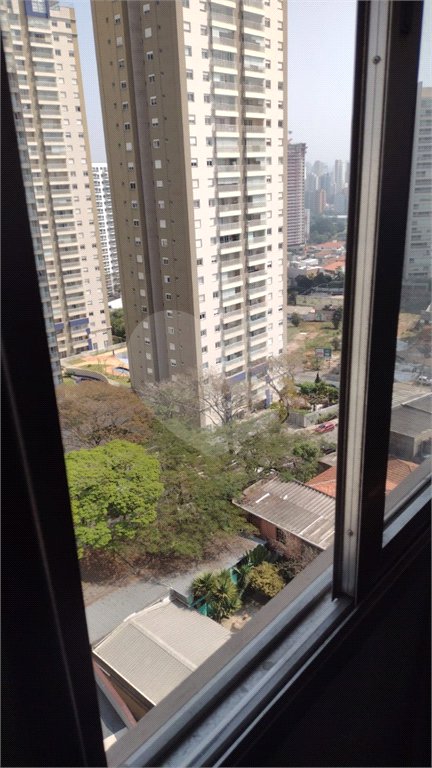 Apartamento na Região do Ipiranga à 8 Minutos do Metrô com 2 Dormitórios .