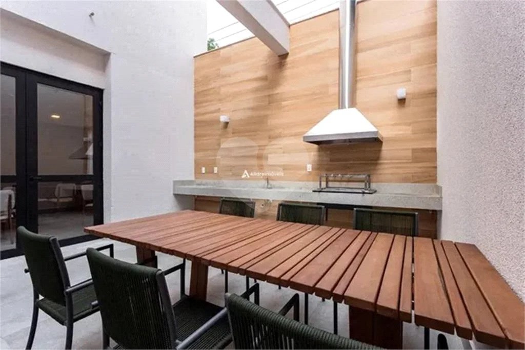 Studio mobiliado, a venda com 27m² - Lazer completo