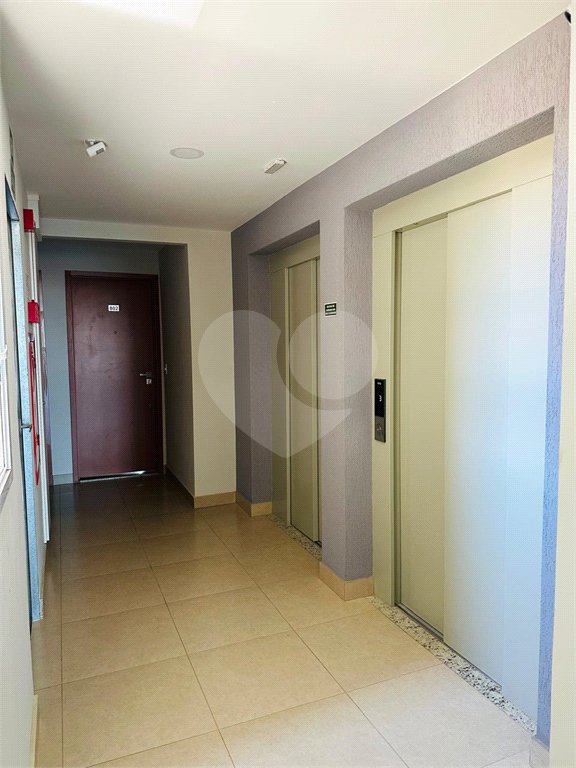 Apartamento com 2 dormitórios, sendo 1 suíte