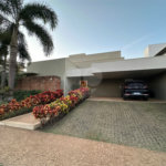 Casa a venda no condomínio Damha II