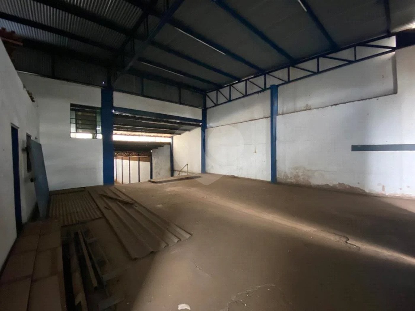 Terreno e Barracão comercial à venda ou locação, no bairro Santa Rosa - Piracicaba/SP.