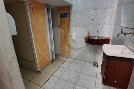 Prédio inteiro comercial á venda em Real Parque, São Paulo