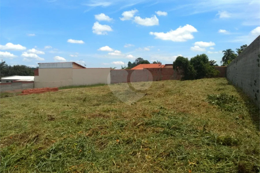 Terreno à venda no Centro, São Pedro, SP
