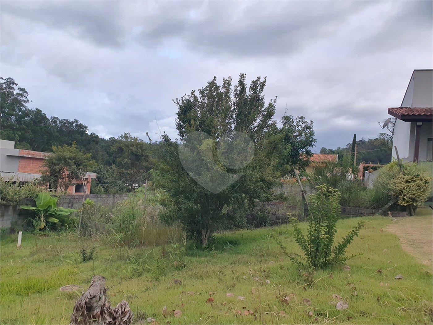 Loteamento á venda no condomínio Jardim das paineiras em Itatiba-Sp