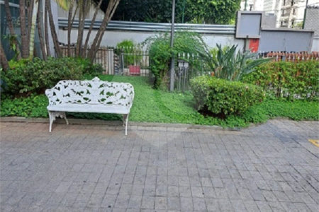 Apartamento 97m² para locação com 2 dormitórios e 1 vaga para garagem localizado na Vila Clementino