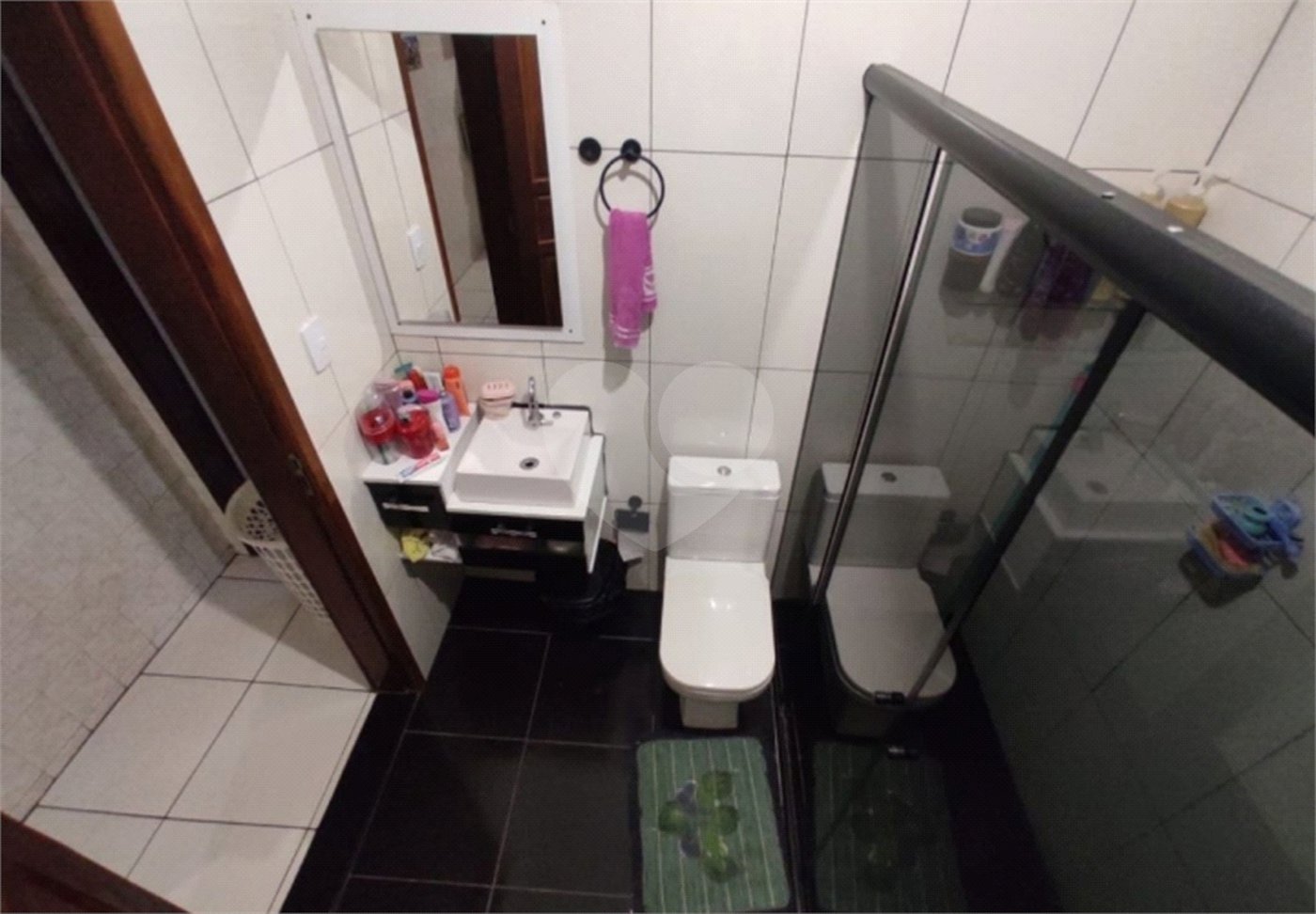 CASA A VENDA NO BAIRRO NOVO HORIZONTE COM 200M², 4 DORMITÓRIOS, 2 BANHEIROS, 2 VAGAS, SJC