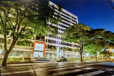 Sala Comercial com Vista para Pedra Grande - Ed. Carraro Tower