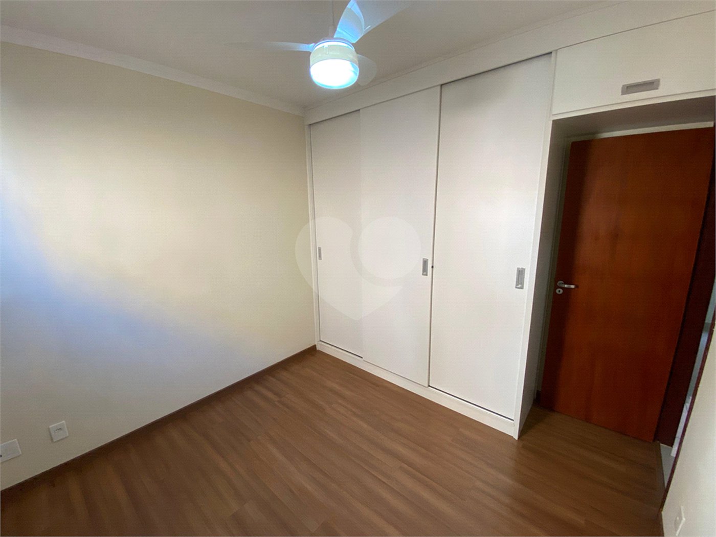 Apartamento à Venda no Residencial Heloisa – Jardim São Carlos (Região Central)