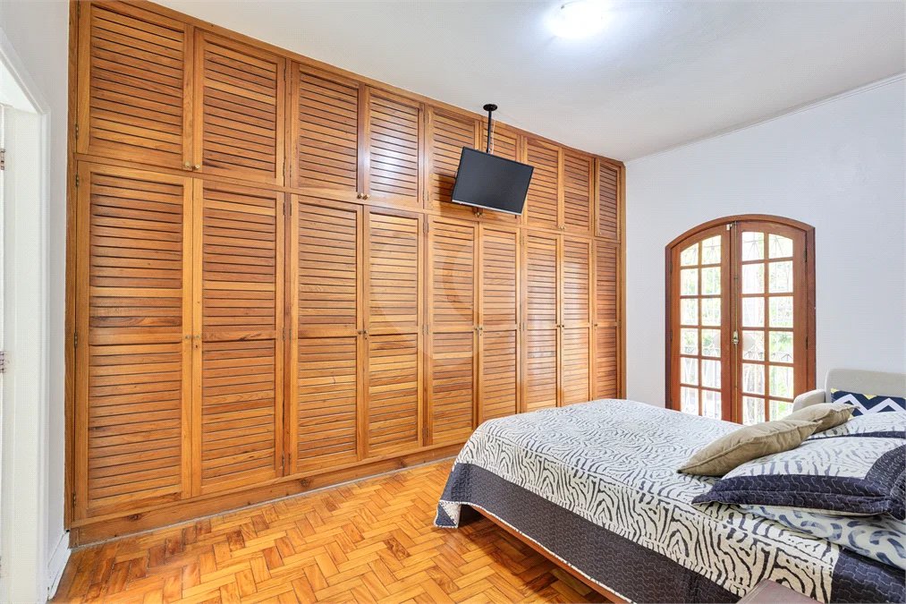Sobrado com 3 quartos sendo 1 suíte 2 vagas à venda no Alto da Boa Vista – São Paulo/SP