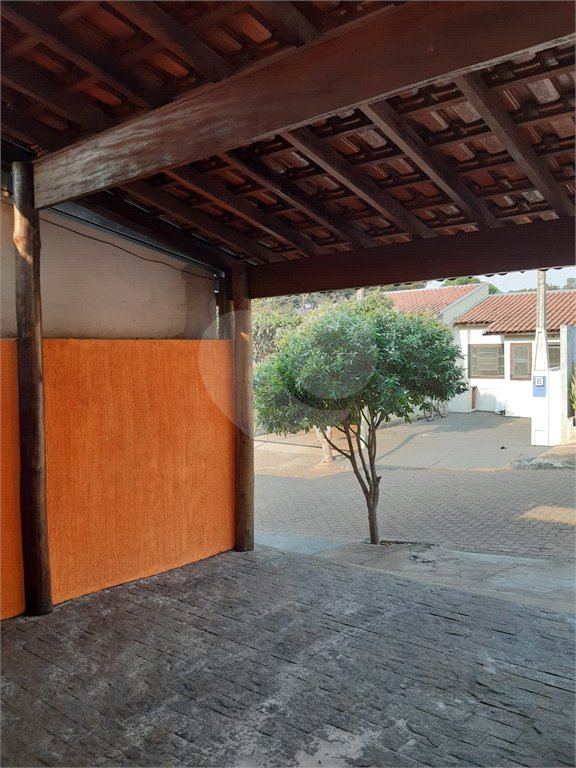 Casa Térrea no Condomínio Sempre Verde I.