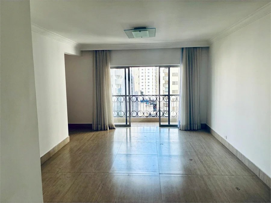 Apartamento de 130m2 à venda com 3 dormitórios e 2 vagas no Campo Belo