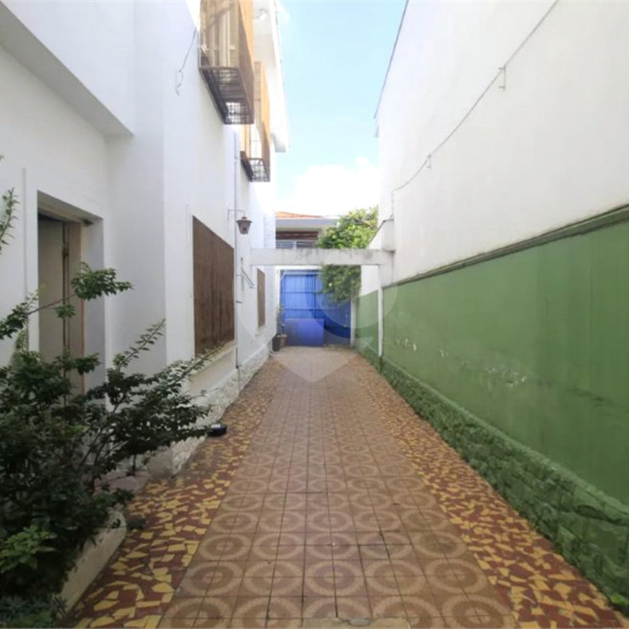 Sobrado à venda | 220 m² | 5 dormitórios | 5 vagas no Ipiranga!