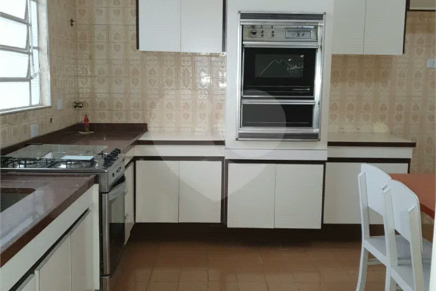 Vende-se linda casa de 250 m² no Jabaquara
