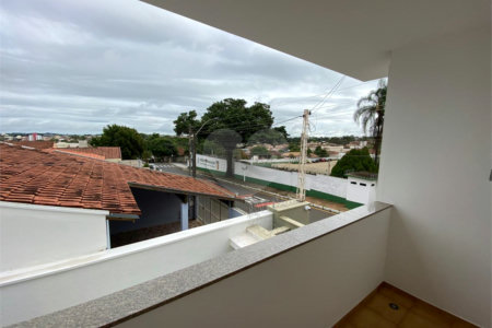 Casa Térrea com 3 suítes, sendo 1 suíte master.