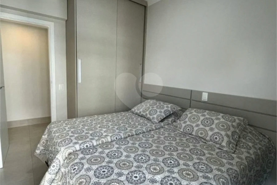Apartamento à venda com 3 quartos, sendo 1 suíte,  em Riviera de São Lourenço, Bertioga, SP
