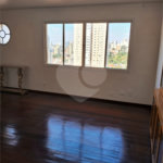 Apartamento à venda com 3 quartos, sendo 1 suíte,  em Vila Mariana, São Paulo, SP