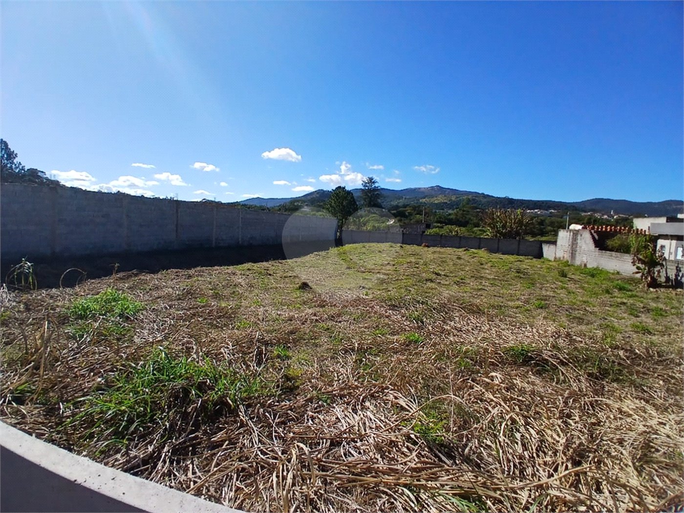 Terreno a venda no Jardim Estância Brasil com 1400m²