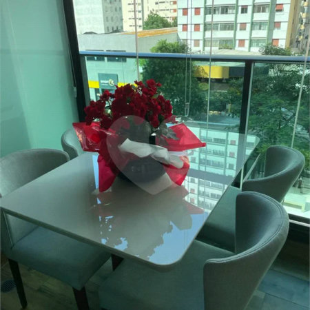 Apartamento VENDA Santa Cecília com 40,29m2, 1 quarto, sala, varanda, cozinha, banheiro e 1 vaga de garagem