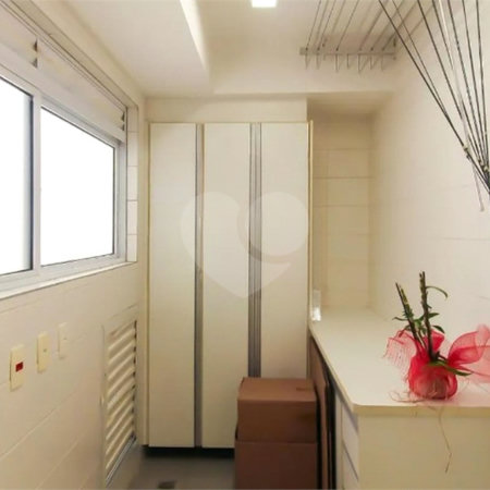 Apartamento disponível para venda | Área Útil : 115m | Área Total 115m | 3 dormitórios | 1 suíte | 4 banheiros | 2 vagas.