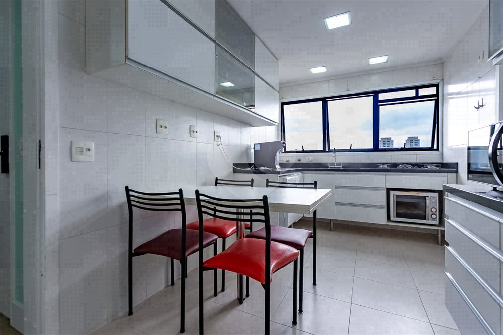 Apartamento à venda com 3 suítes em Vila Mascote, São Paulo, SP