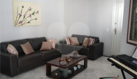 Apartamento à venda com 4 quartos, sendo 1 suíte,  em Vila Andrade, São Paulo, SP
