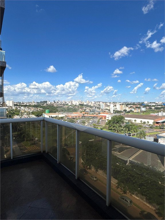 Apartamento 4 suítes Central Park Club