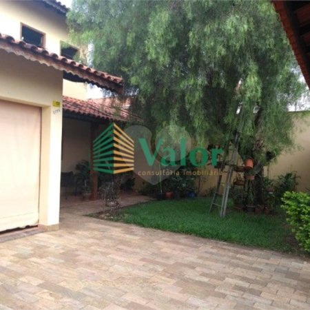 Sobrado á venda no Residencial Jardim Brasil