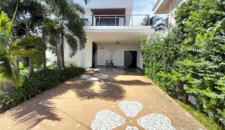 Casa à venda com 3 suítes no condomínio Damha III, São Carlos - SP