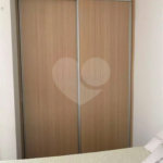 Apartamento em Atibaia com 2 dormitórios (1 suíte), 1 vaga de garagem, elevador, área de lazer com piscina