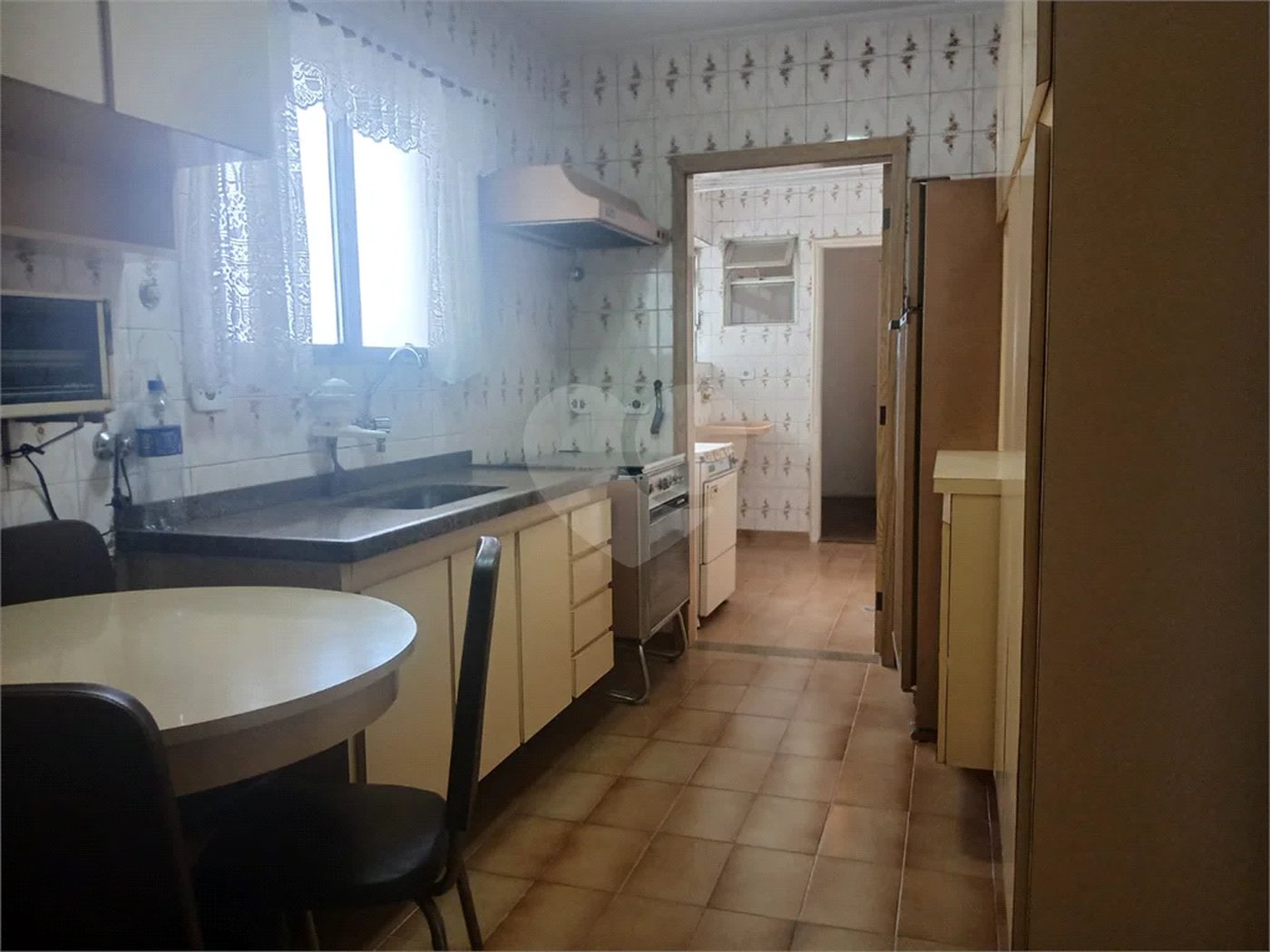 Apartamento a venda com porteira fechada no Belem com 95m com 03 dormitórios espaçoso sendo um suíte, 2 vagas. Aceita Permuta.