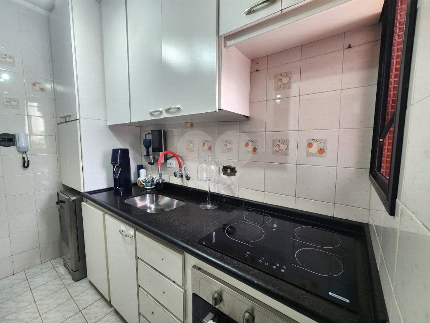 Apartamento com 70m² , 2 dormitórios , sendo 1 suíte , 2 vagas , à venda no Bosque da Saúde.