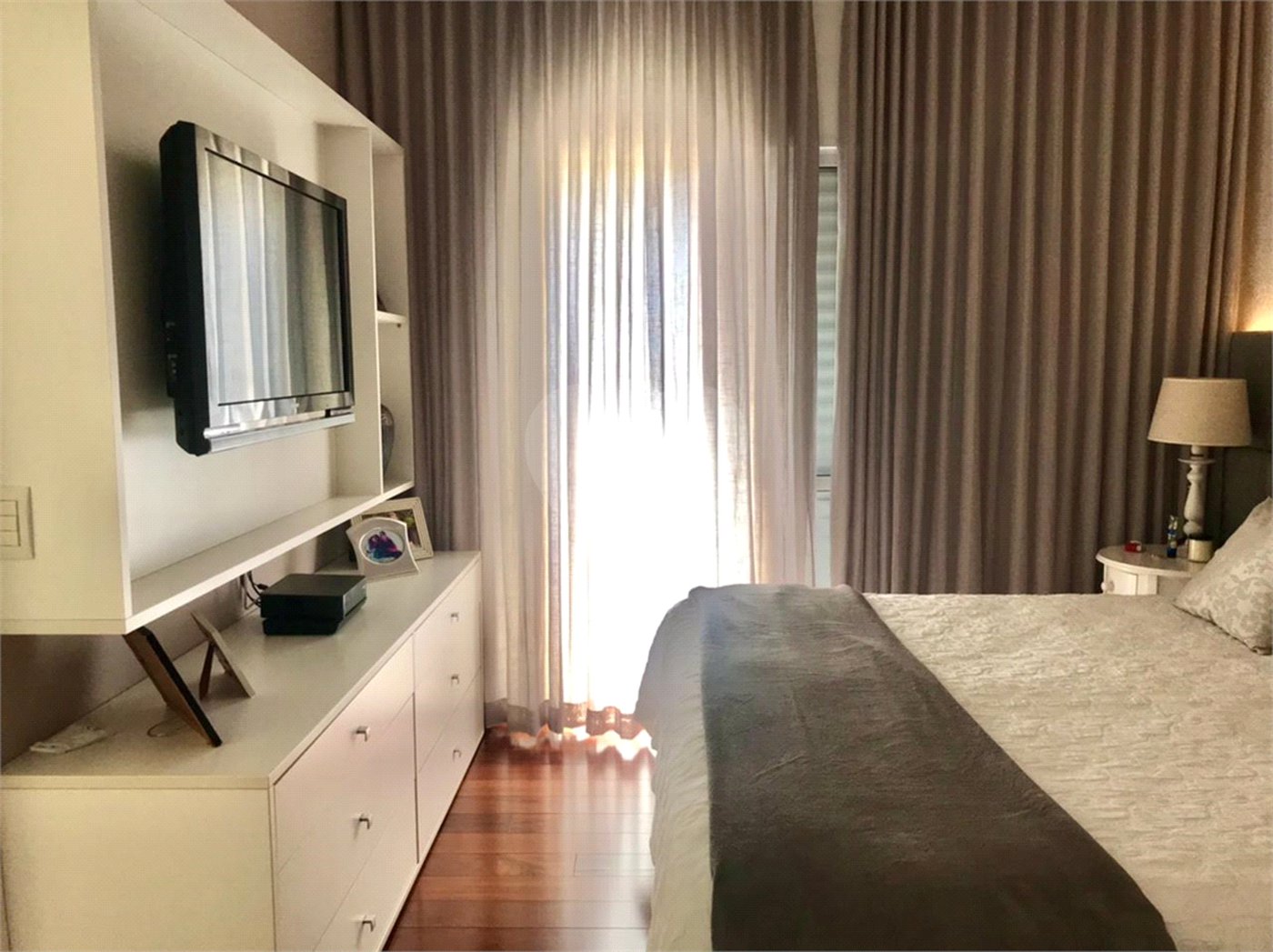 Casa à venda com 4 suítes no condomínio Sunset Brooklin, São Paulo - SP