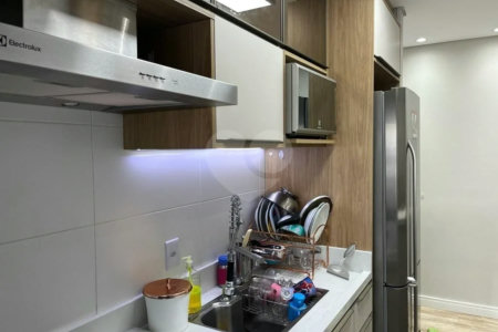 Apartamento com 2 dormitórios , sendo 1 suíte , 2 vagas , à venda no bairro Jardim , em Santo André.