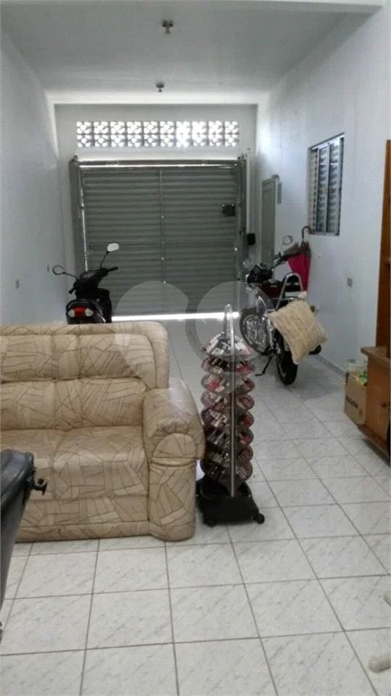 Sobrado com 212m² , 3 dormitórios , 2 vagas , à venda em Santo André.