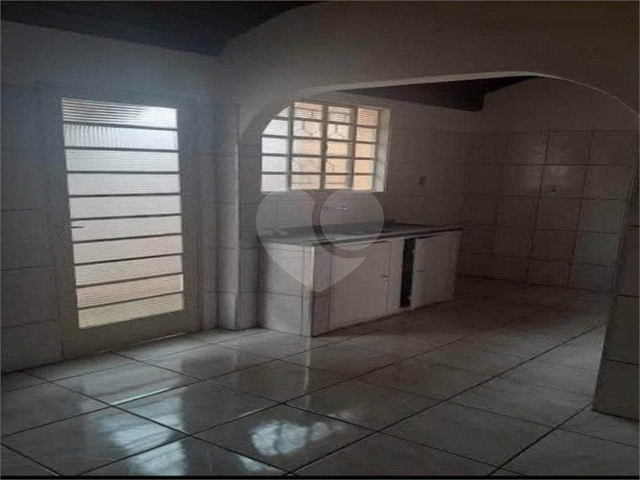 CASA À VENDA – BAIRRO SANTA FELÍCIA