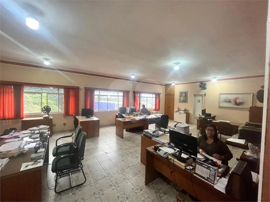 PRÉDIO COMERCIAL À VENDA NO JABAQUARA – EXCELENTE OPORTUNIDADE PARA INVESTIMENTO ALUGADO ATÉ 2029