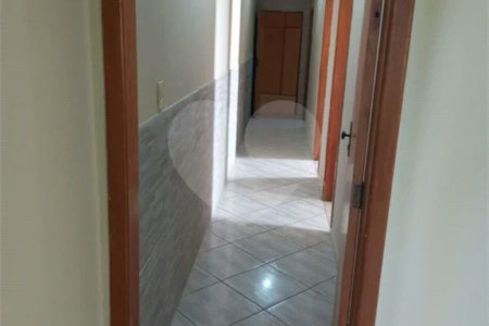 Casa com 147m² , 2 dormitórios , sendo 1 suíte , 2 vagas , à venda , no Parque das Nações , em Santo André.