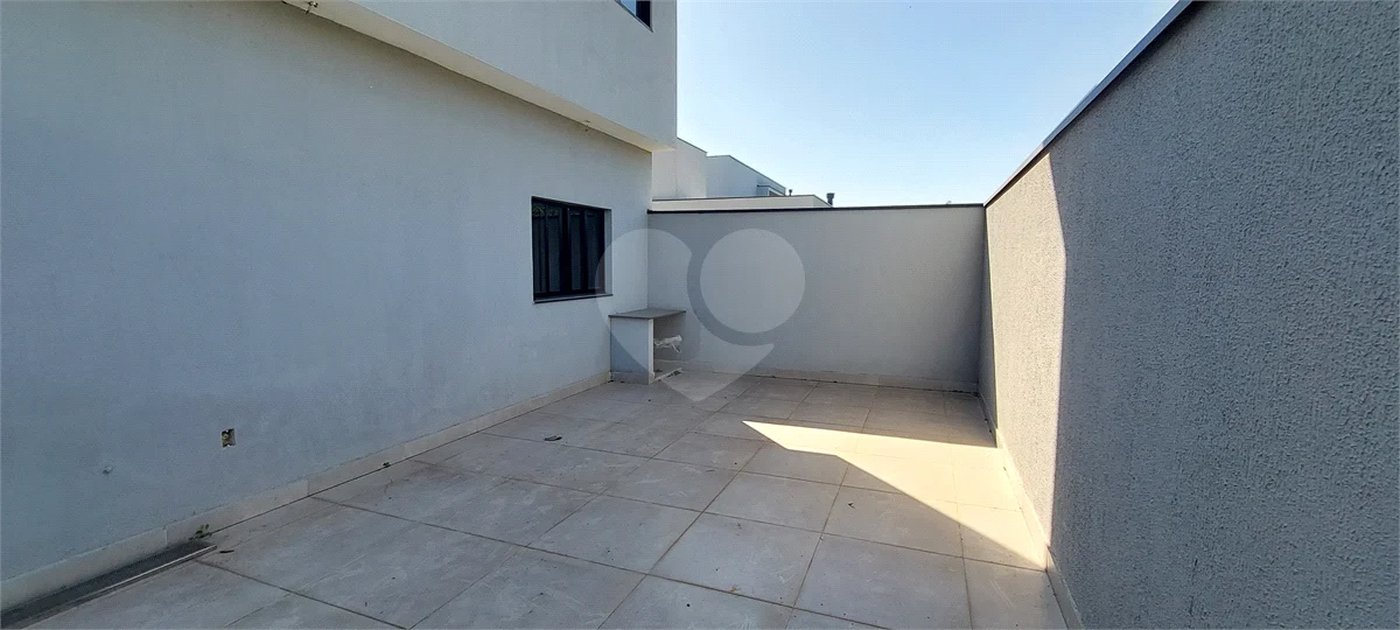 Casa à venda com 3 quartos, sendo 1 suíte,  no condomínio Residencial Mônaco, Piracicaba - SP