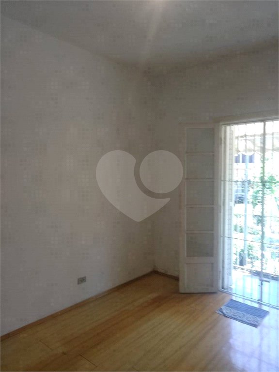 Sobrado com 150 m², 3 quartos e 2 vagas