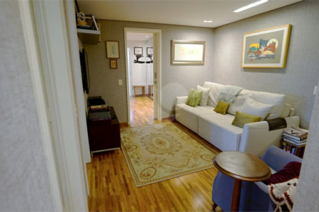 Apartamento à venda com 4 quartos, sendo 3 suítes, em Santo Amaro, São Paulo, SP