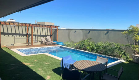 Casa à venda com 4 suítes no condomínio Damha II, São Carlos - SP