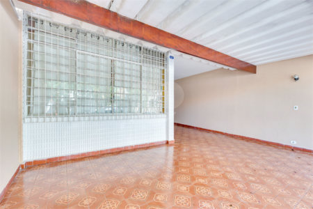 Sobrado à venda com 4 quartos, sendo 1 suíte, em Vila Mascote, São Paulo, SP