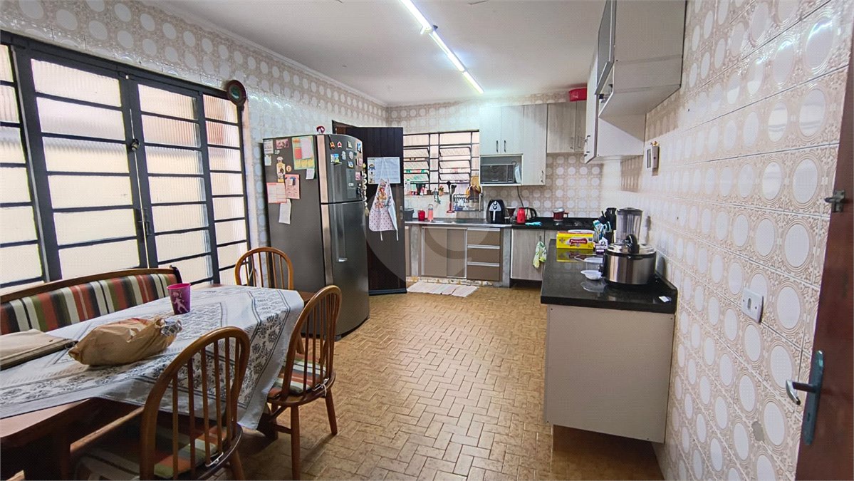 Sobrado à venda com 3 quartos em Tremembé, São Paulo, SP