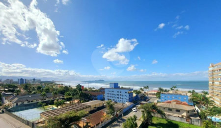 Apartamento à venda com 2 quartos, sendo 1 suíte,  no Centro, Bertioga, SP