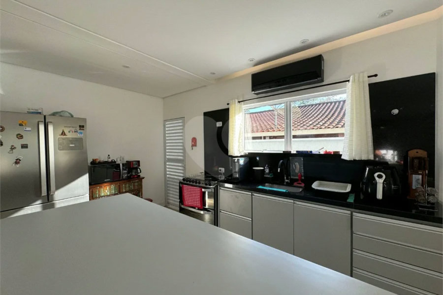 Casa à venda com 3 quartos, sendo 1 suíte,  em Riviera de São Lourenço, Bertioga, SP