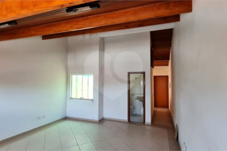 Sobrado a venda no Ipiranga de 220m² com 4 suítes e 2 vagas.Estuda permuta.